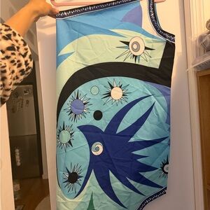 One shoulder dress looks like pucci